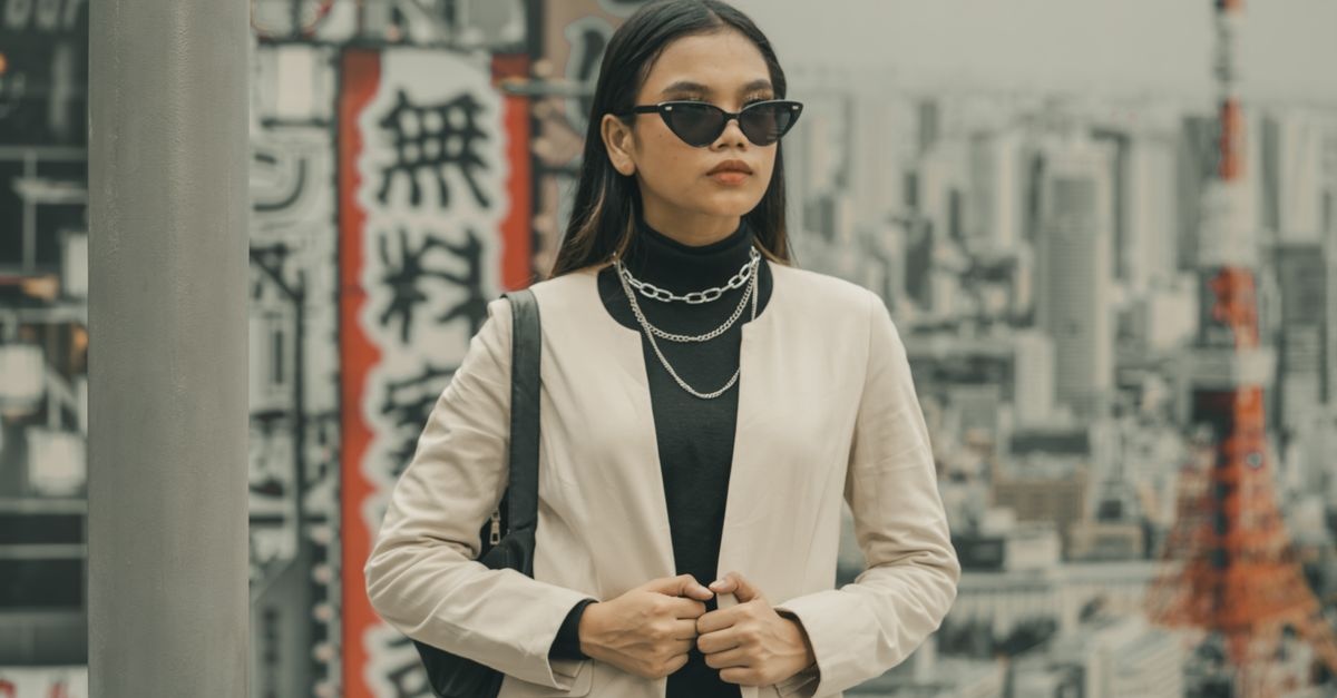 Le blazer beige : 10 idées de tenues chic et faciles à porter au quotidien