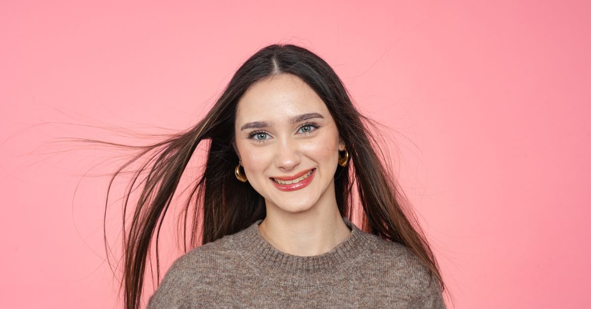 Des cheveux lisses et soyeux au quotidien : la routine simple qui change tout