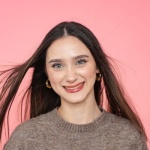 Des cheveux lisses et soyeux au quotidien : la routine simple qui change tout