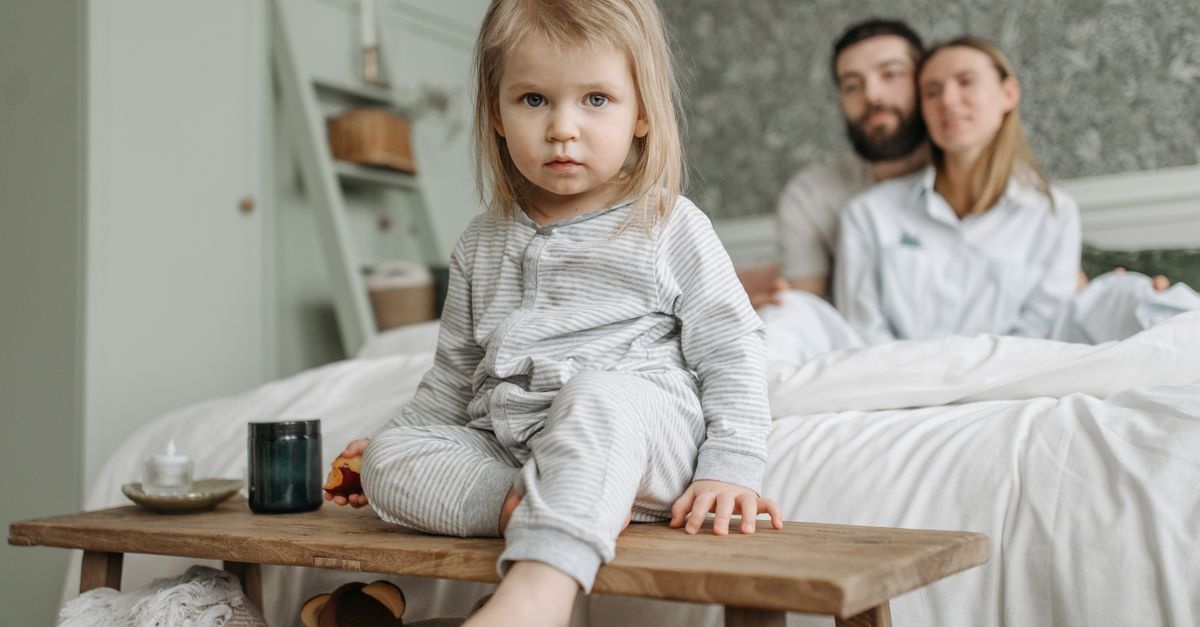 Se disputer en couple devant les enfants : erreurs à éviter et solutions pour apaiser la maison