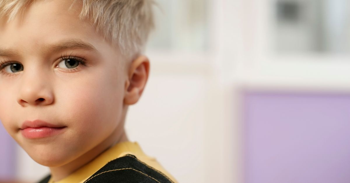 Crises de colère chez l’enfant : comment réagir avec calme et efficacité ?