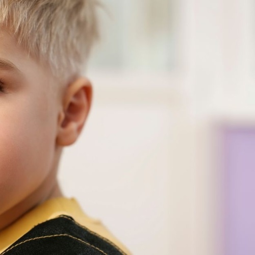 Crises de colère chez l’enfant : comment réagir avec calme et efficacité ?